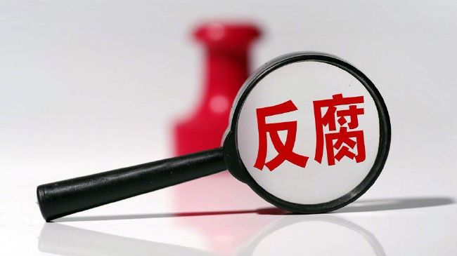 男人被绑着强行摸j