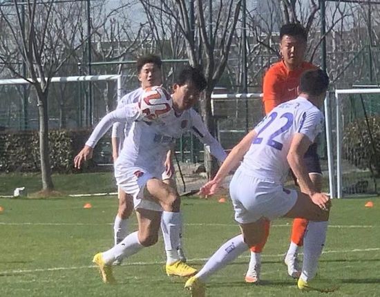 久久亚洲区